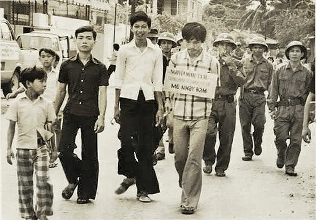 Phố tôi có một anh chàng