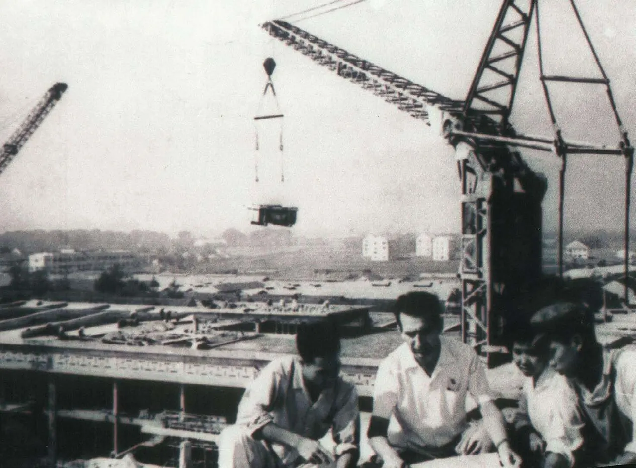 Khúc ca xây dựng