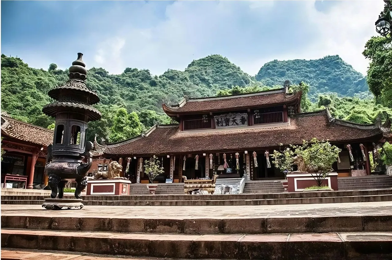 Đi chơi chùa Hương