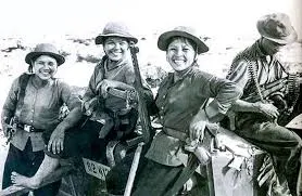 Chào em cô gái Lam Hồng