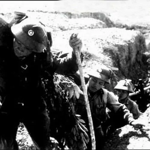 Chiếc gậy Trường Sơn