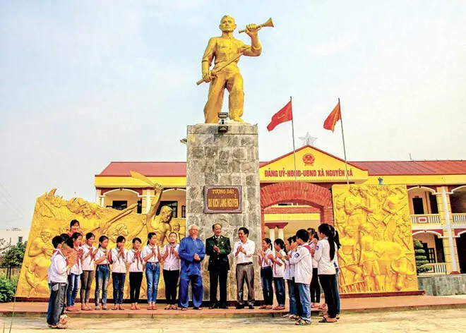 Kể chuyện du kích làng Nguyễn đánh giặc