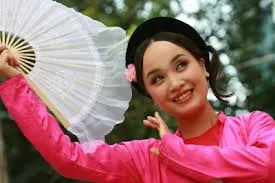 Chiếc quạt đêm chèo