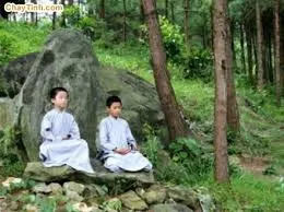 Thong dong cửa thiền