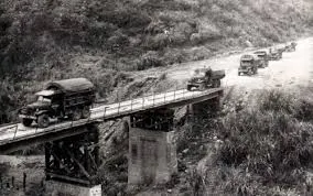 Chào em cô gái Lam Hồng